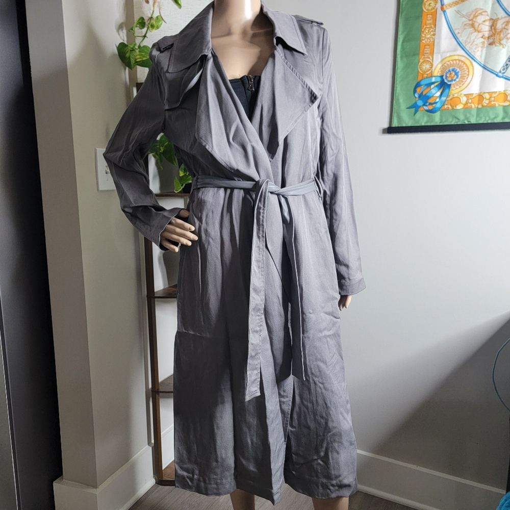 Long trench coat with belt Size Medium